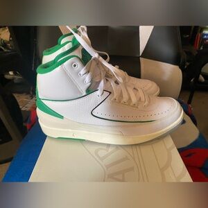 Retro Jordan 2 pine green